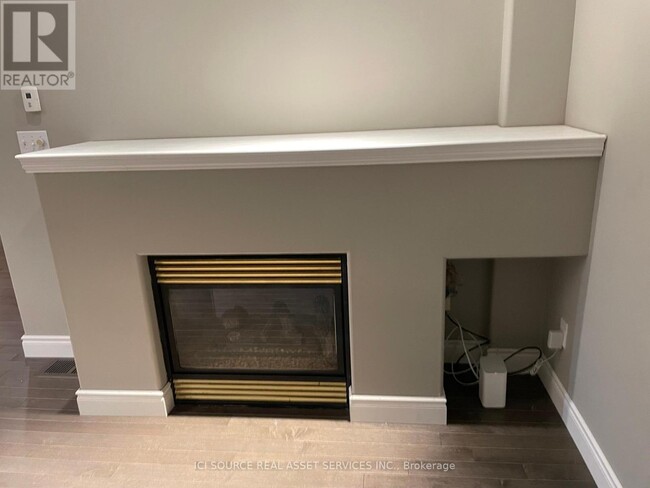 Photo du bâtiment - 808 Grey Alder Ct