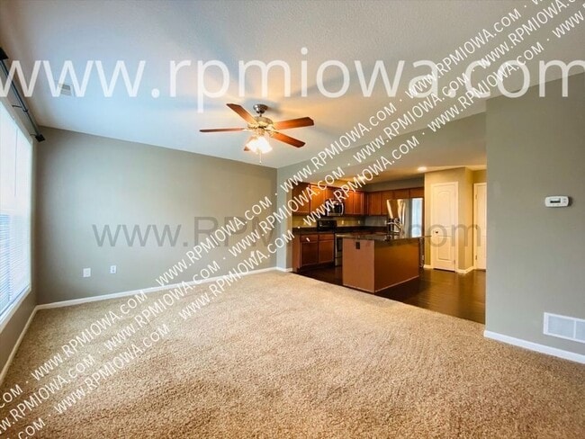 Building Photo - 9065 Greenspire Dr