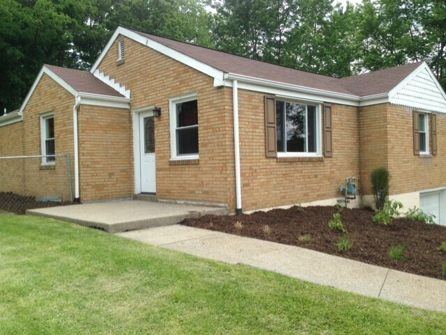 Front entry - 8274 Elaine Dr