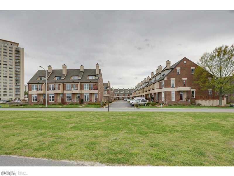 Foto principal - 149 Crawford Pkwy