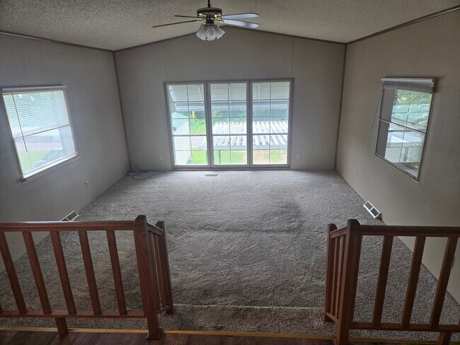 Foto del edificio - 12525 Knollwood Ln