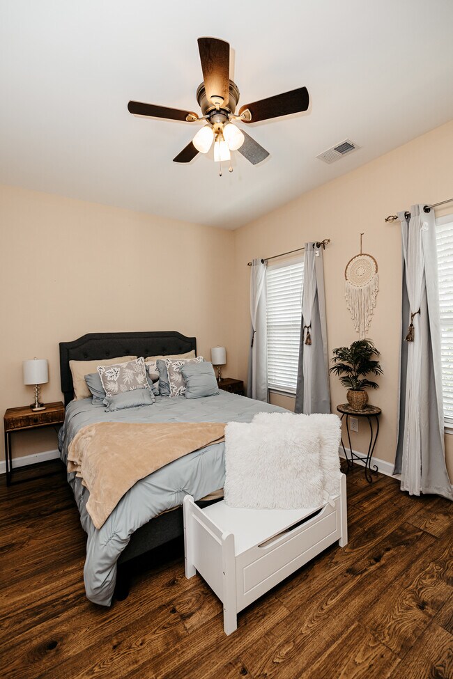 Foto del edificio - 3615 Haymont Ln