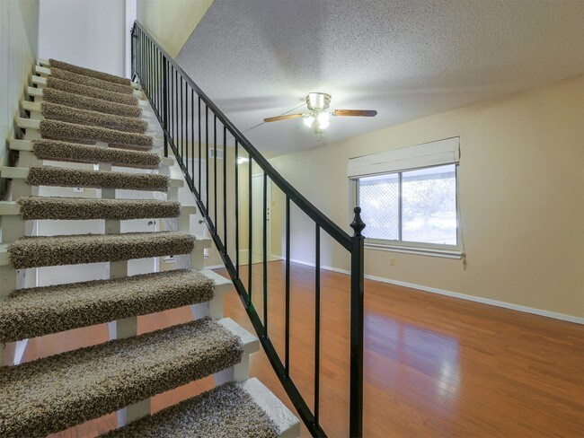 Foto del edificio - 2113 Fleur De Lis Ct