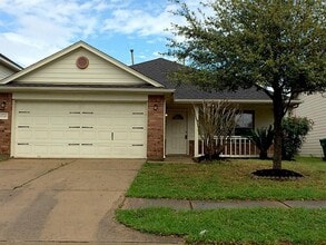 Building Photo - 19746 Cozy Cabbin Dr