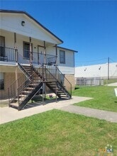 Building Photo - 4807 Rainbow Cir
