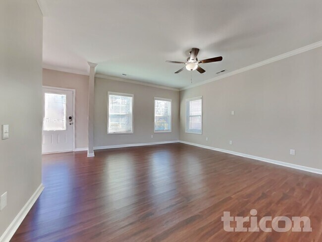 Building Photo - 932 Peninsula Pl