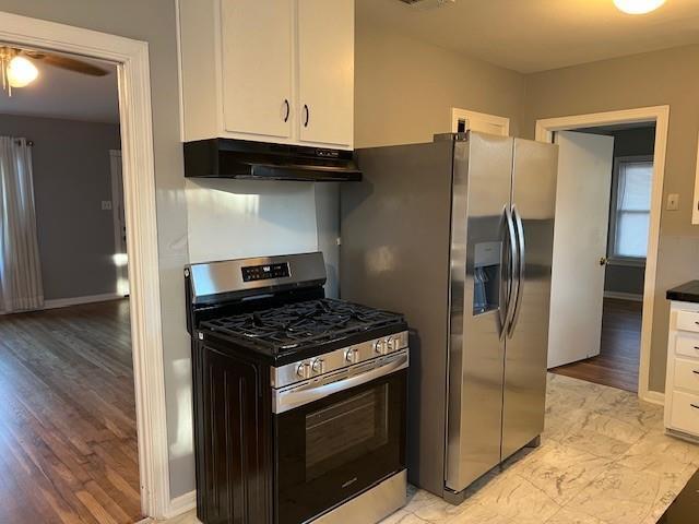 Foto del edificio - 1303 Corona Dr