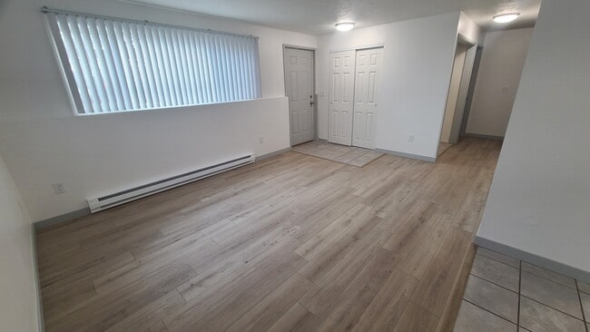 Building Photo - 2404 N Hamilton St