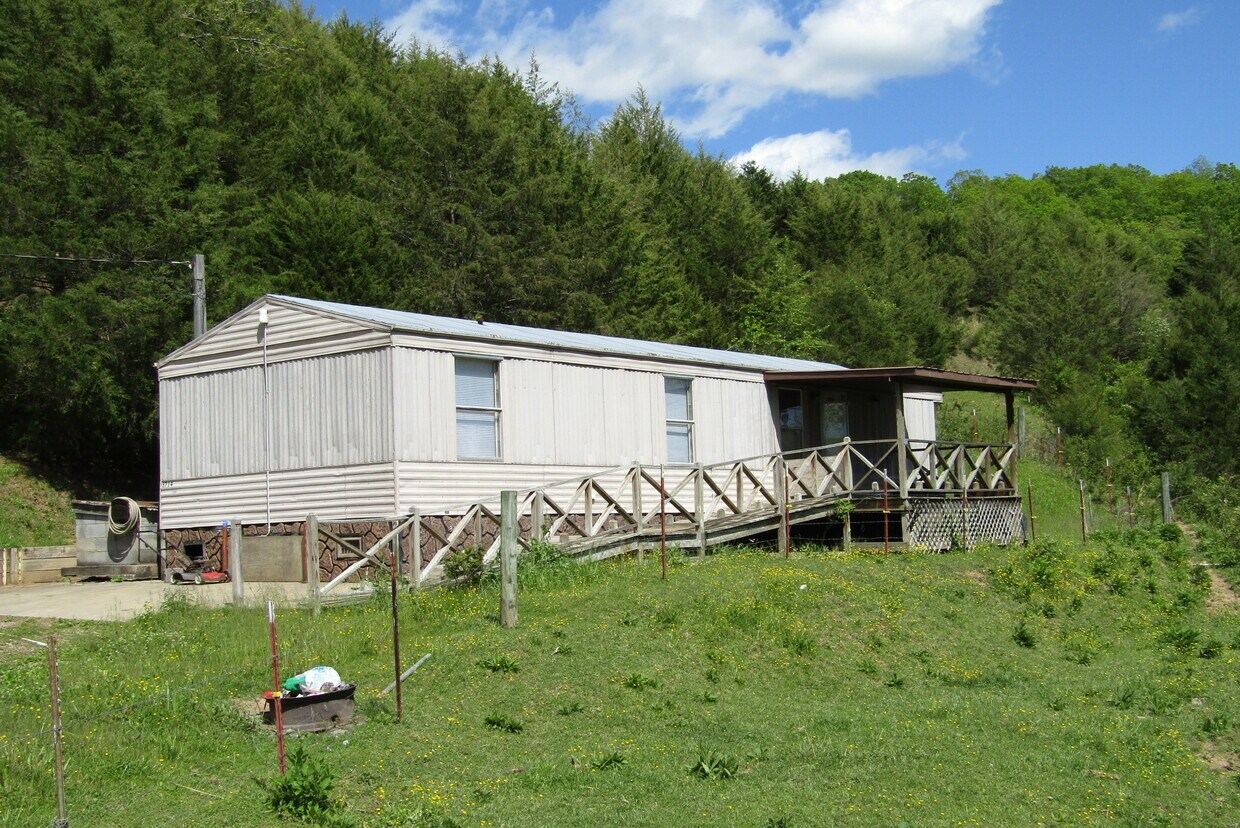 Primary Photo - 3714 Lonesome Pine Trail
