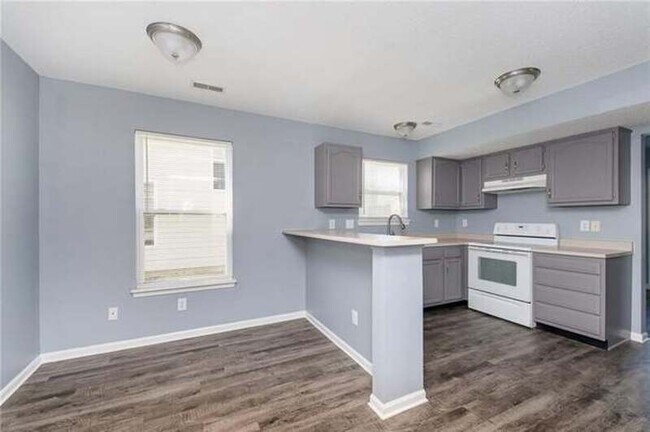 Foto del edificio - 3307 Blue Ash Ln