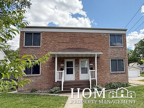 Building Photo - 513 W 11th St