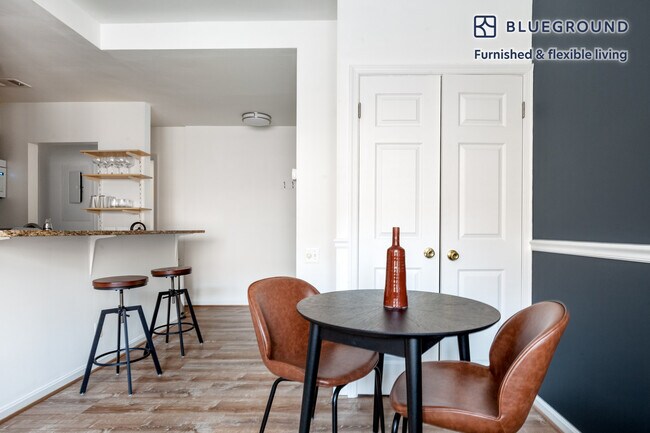 Foto del edificio - 1826 Vernon St NW