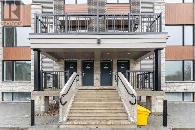 Building Photo - 1126 Creekway Private