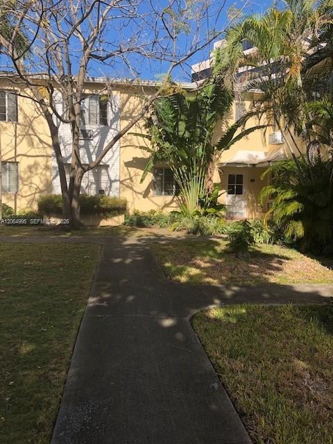 Building Photo - 1010 E Ponce De Leon Blvd