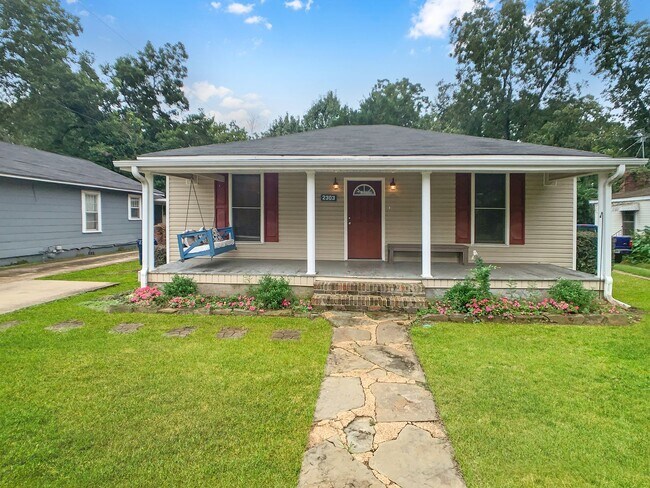 Foto del edificio - 2303 22nd St