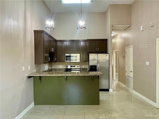 Building Photo - 3152 Regal Dr