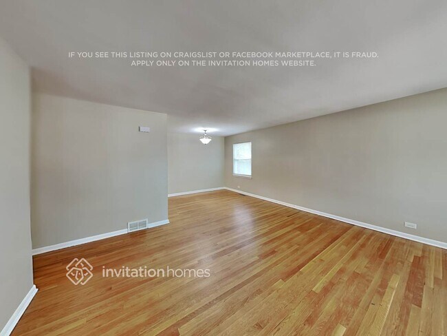 Foto del edificio - 7621 W Madison St