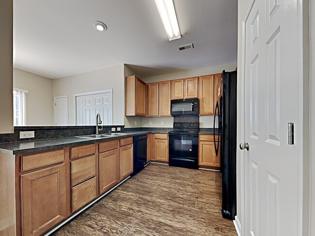 Building Photo - 116 Stoney Creek Way