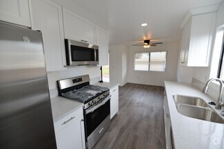 Building Photo - 17062 Harbor Bluffs Cir