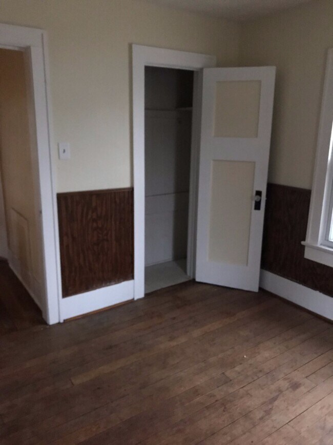 Foto del edificio - 5 Bedrooms 1.5 baths house