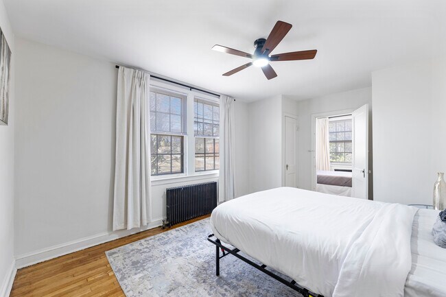 Foto del edificio - 4348 Southern Ave SE