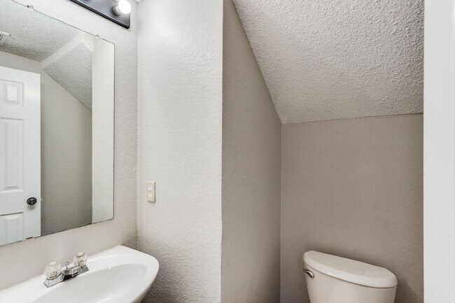 Foto del edificio - 1533 Collin Dr