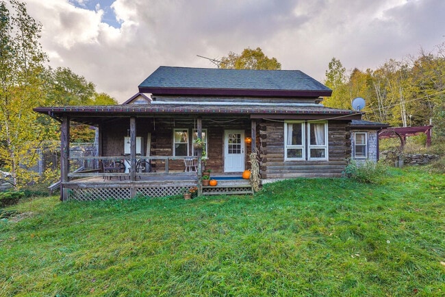 Building Photo - 257 Murtagh Hill Rd