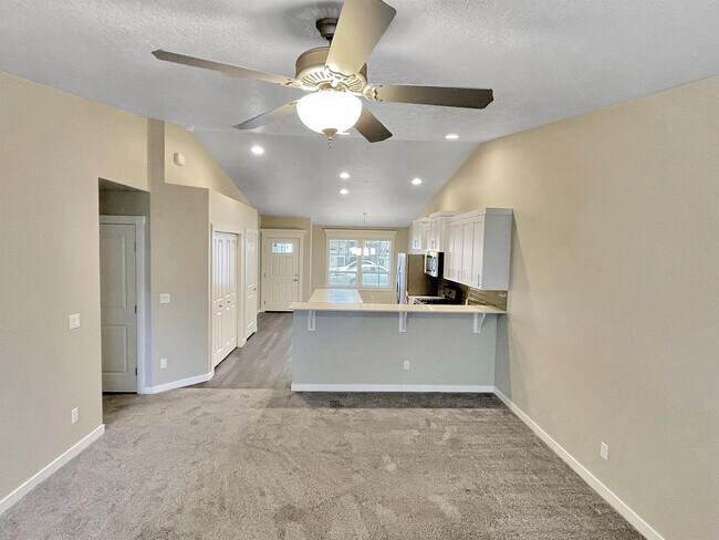 Foto del edificio - 2124 E Ringneck St