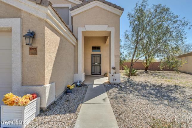 Building Photo - 4 br, 3 bath House - 2028 N Wildflower Lane
