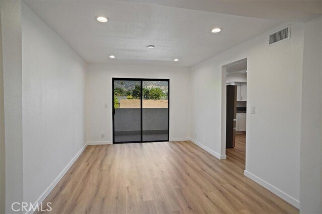 Foto del edificio - 635 E Elmwood Ave