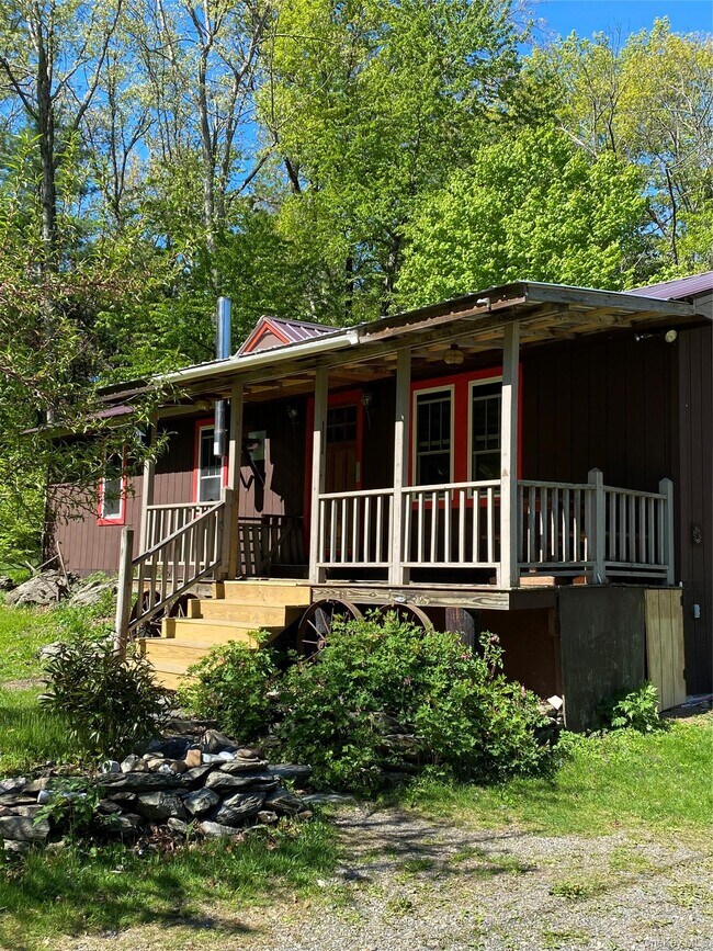 Building Photo - 74 Lamoree Rd