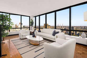 Building Photo - 420 E 61st St