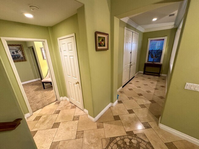 Foto del edificio - Fully Furnished 4 bedroom Murrieta Home si...
