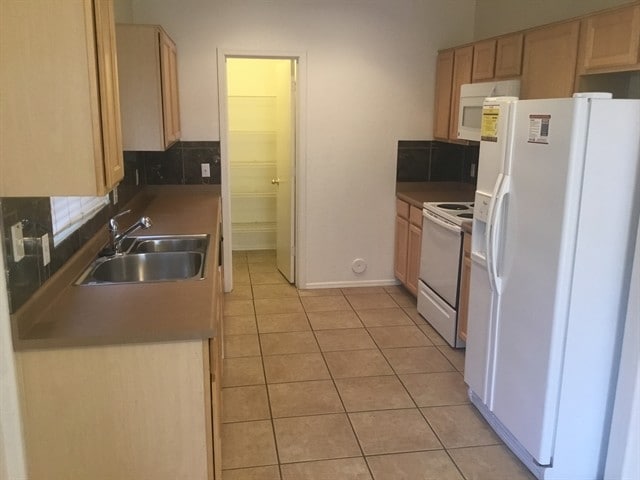 Building Photo - 22040 N 30th Lane