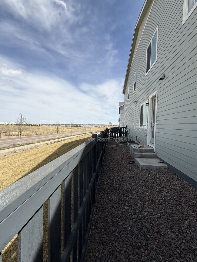 Building Photo - 13887 Deertrack Ln