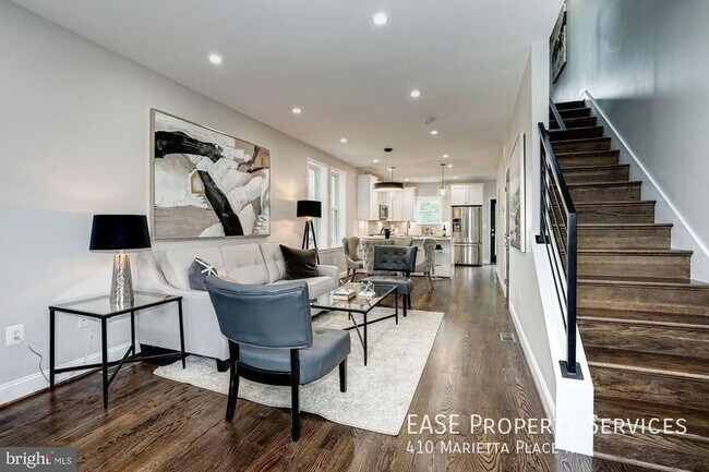 Foto del edificio - 410 Marietta Pl NW