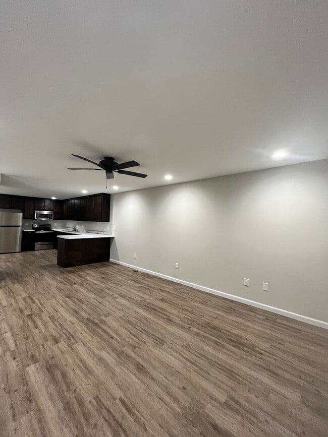 Foto del edificio - Luxury Living in Winchester, TN: Spacious ...