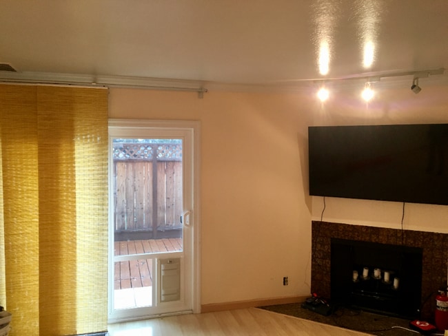 Foto del edificio - 447 Oak Ave