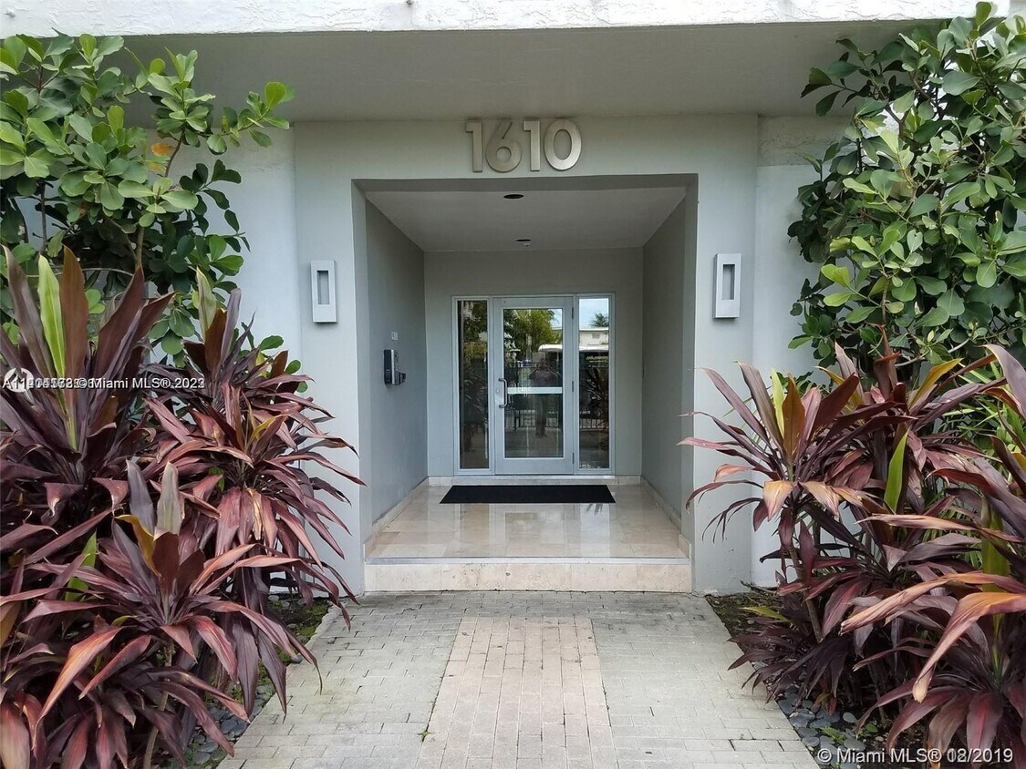 Foto principal - 1610 Lenox Ave