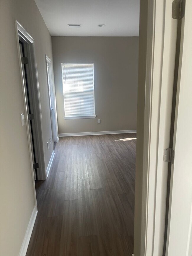 Foto del edificio - BRAND NEW - 3-Bedroom/2-Bath Beautiful Hom...