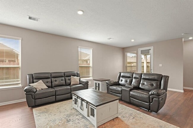 Building Photo - 20868 Langworth Pl