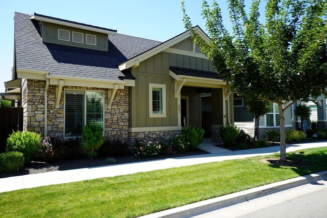 Foto del edificio - 407 W Pavilion Ln