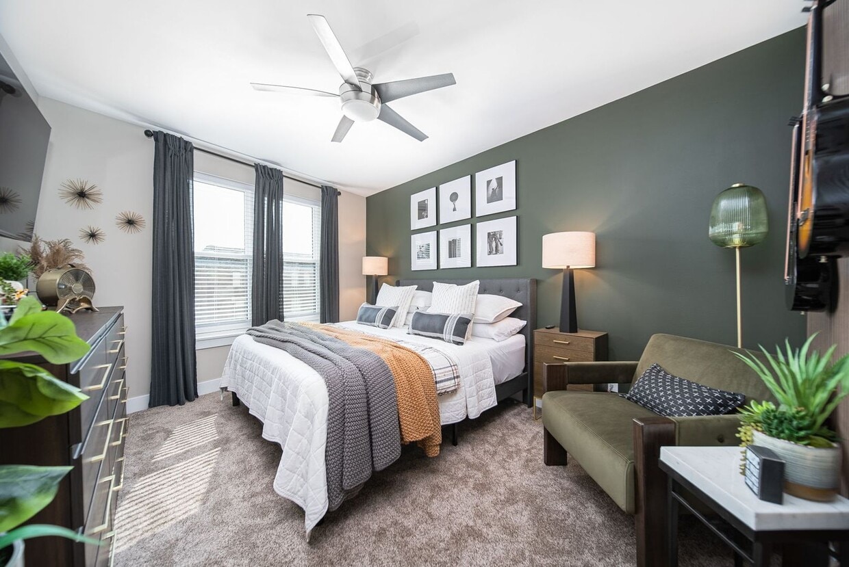 Primary Photo - Fully Furnished 1 Bedroom in the heart of ...