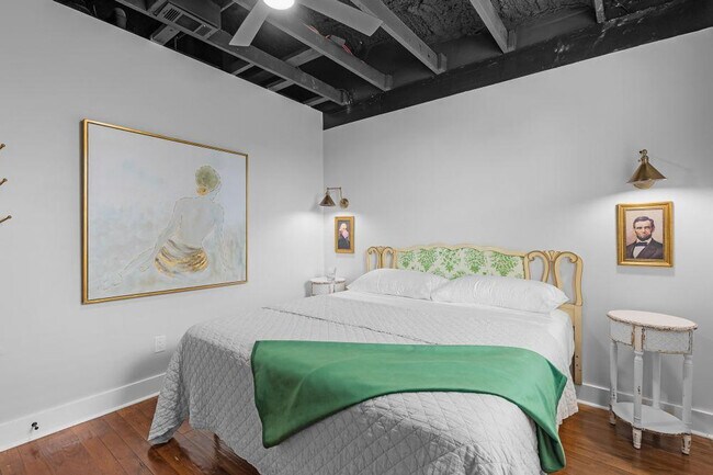Foto del edificio - 156 Camellia St