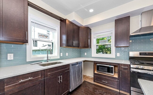 Foto del edificio - 85 Fern Rd