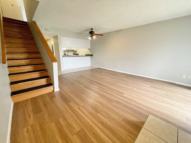Primary Photo - Fabulous 2-Bedroom, 2.5 Bathroom Town Hous...