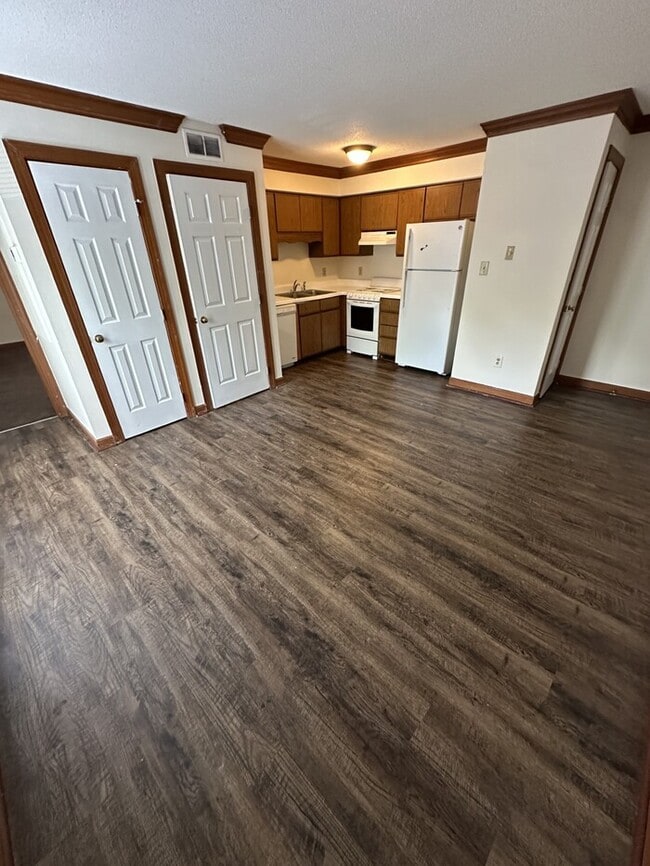 Foto del edificio - 3502-101 Ivy Commons Drive