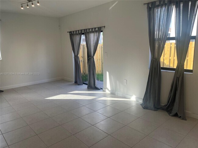 Foto del edificio - 11935 SW 246 Terrace