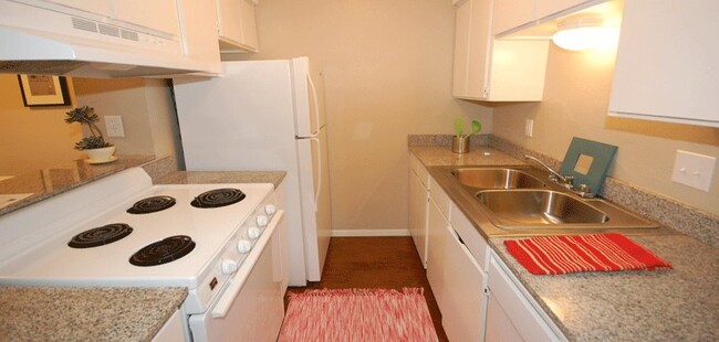 Building Photo - Choose a Happy Place to Live! Call 8a-8p.