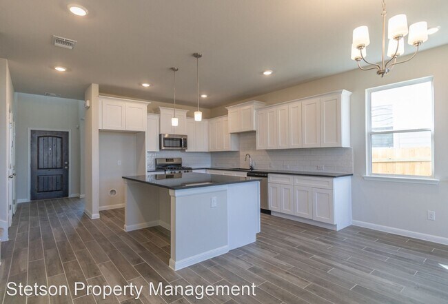 Foto del edificio - 5 br, 3.5 bath House - 104 Comet Pointe Dr